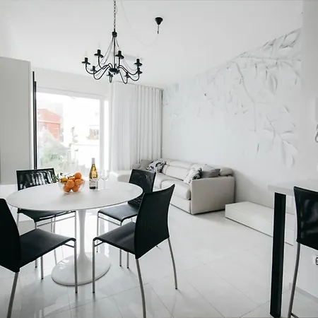 Apartment Domus D'este By Holidays Taormina